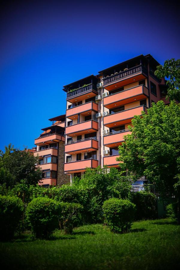 Medius Park Apartment Sandanski Luaran gambar