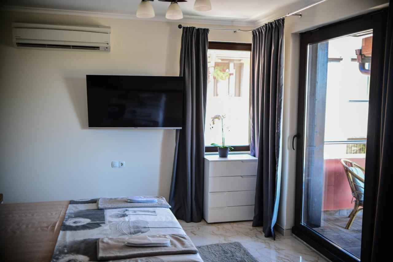 Medius Park Apartment Sandanski Luaran gambar